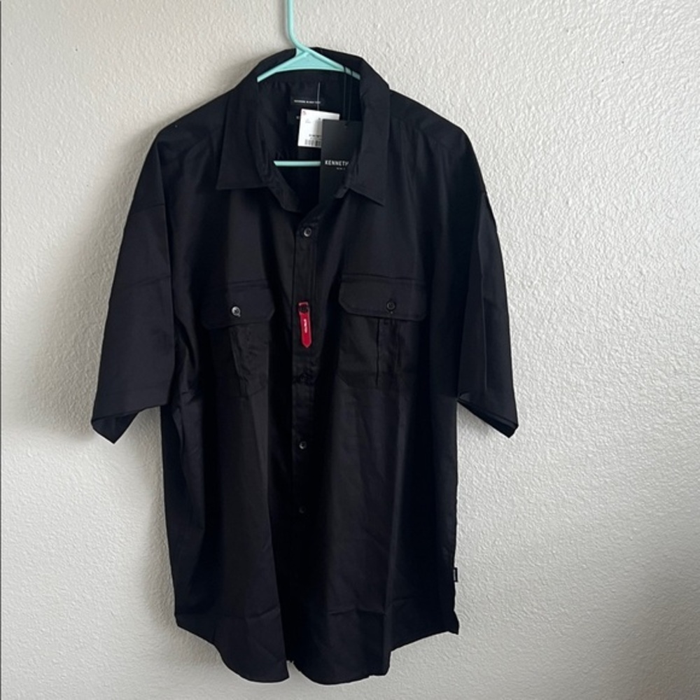 NWT Kenneth Cole Black Short Sleeve Button Down Shirt